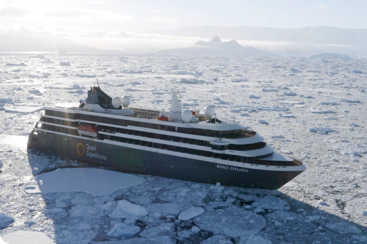 郵輪World Explorer每間房間都有落地玻璃窗/陽台，可隨時欣賞海景