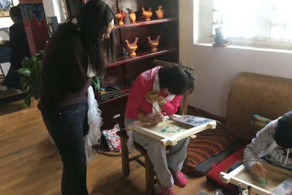 學習藏族傳統工藝——唐卡