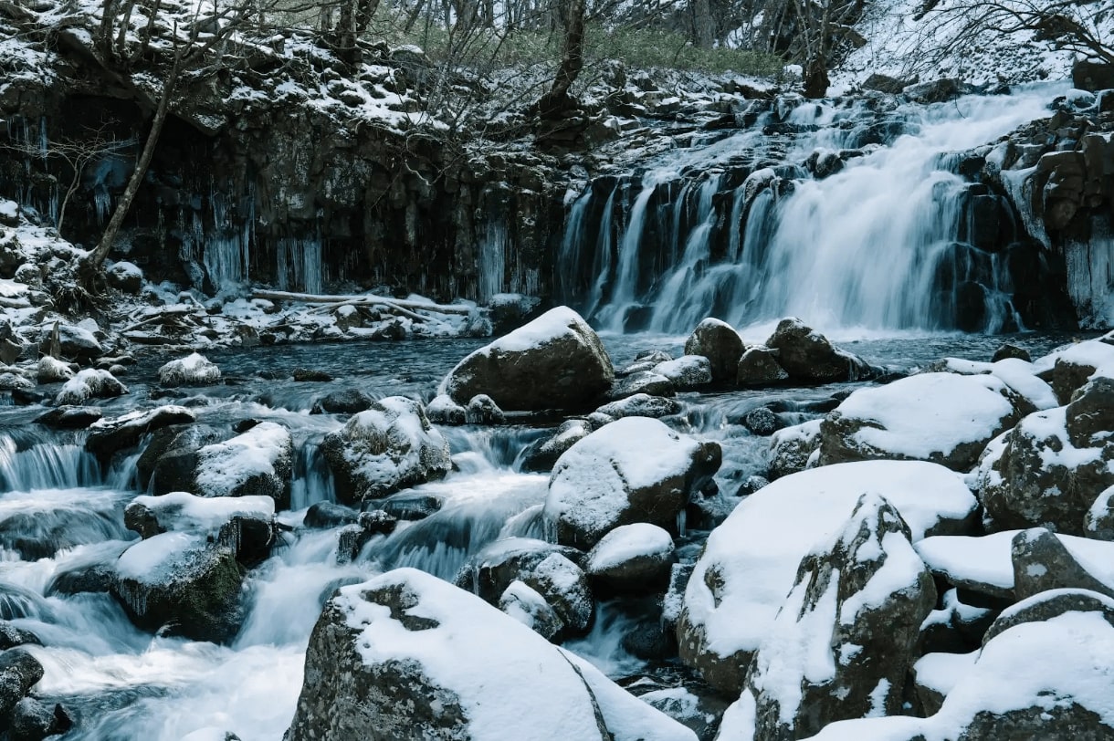 於蓼科大滝欣賞冰瀑的奇觀