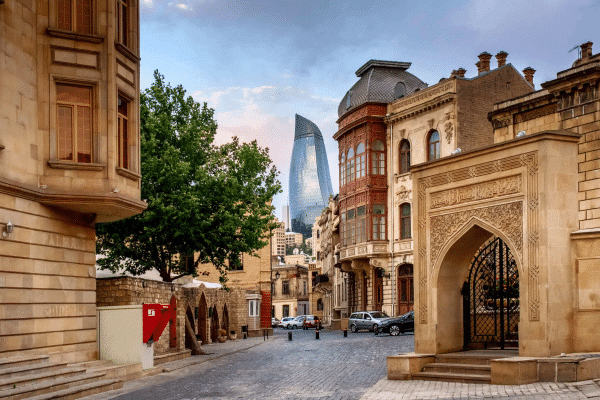 被列入聯合國教科文組織世界文化遺產名錄的巴庫古城