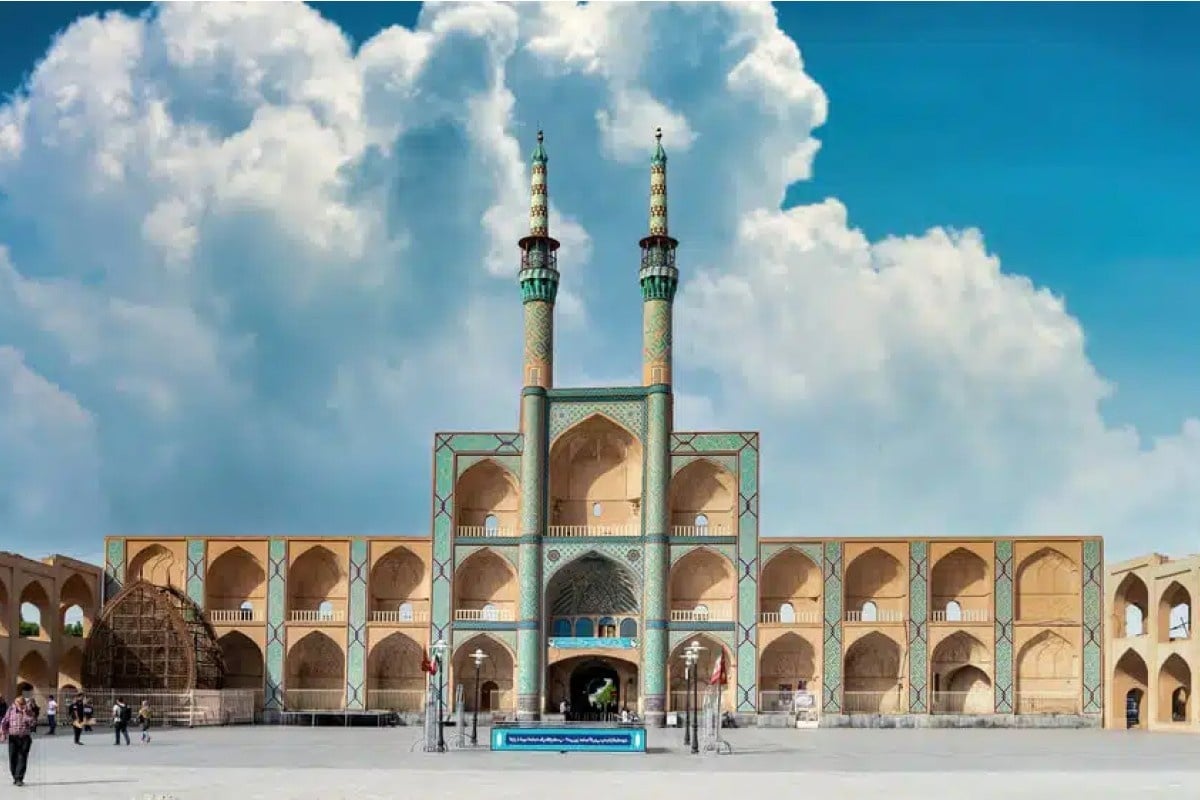 親眼目睹精美磚雕、伊斯蘭帝國的壯盛。