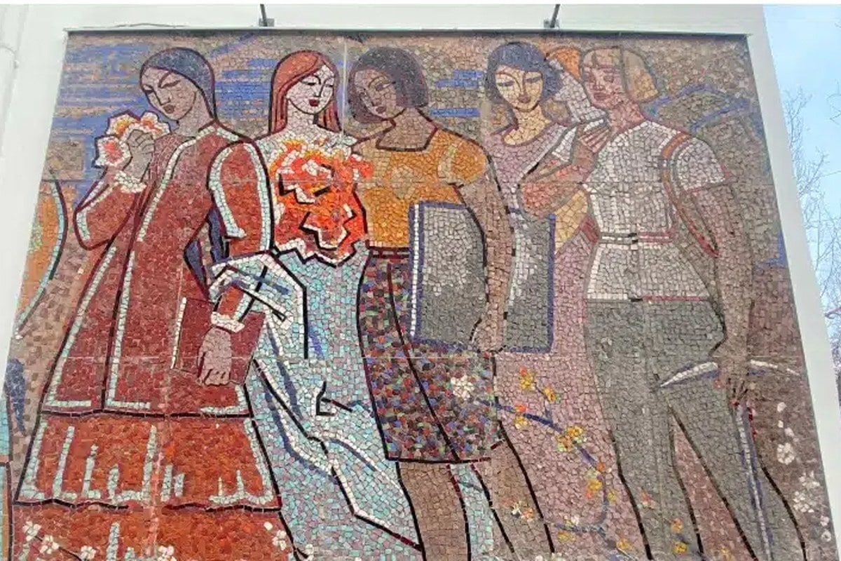 領略阿拉木圖街頭存有的蘇聯藝術痕跡