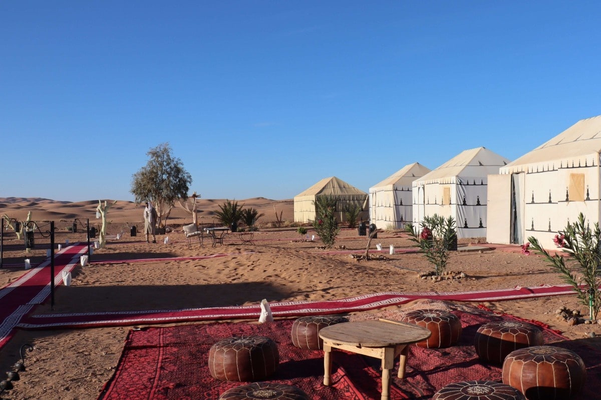 在繁星下入住撒哈拉沙漠豪華帳篷