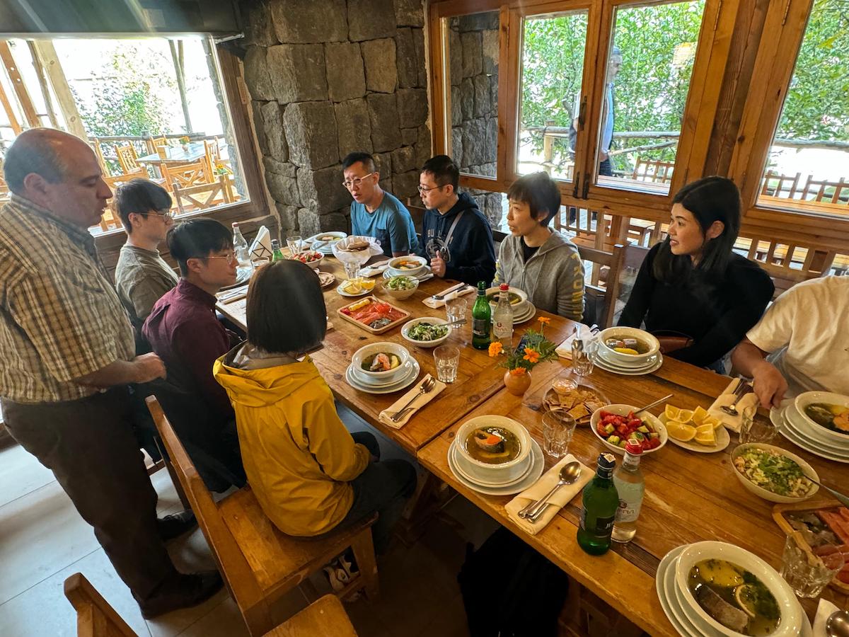 走入臨時房屋 Domik，了解 1988 年大地震後至今的影響